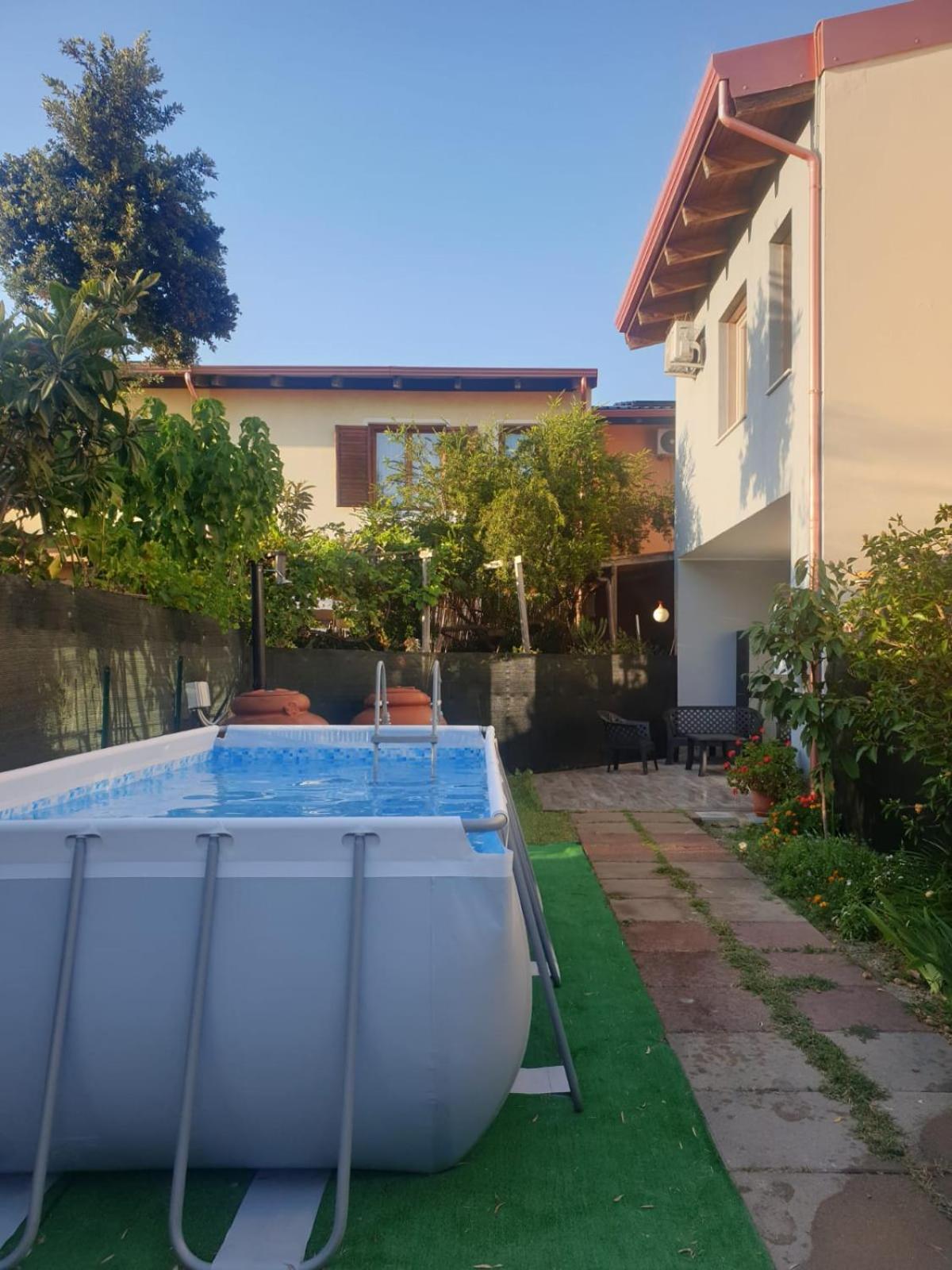 DOMEK Villa a 150mt dalla spiaggia Capoterra Esterno foto